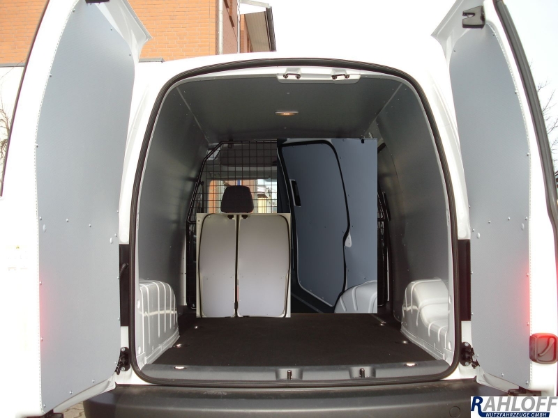 Caddy Verkleidung aus Kunststoff mit vollflächig verkleideten Türen - L1 kurz - Typ 3